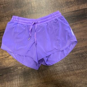 Lululemon hotty hot short long